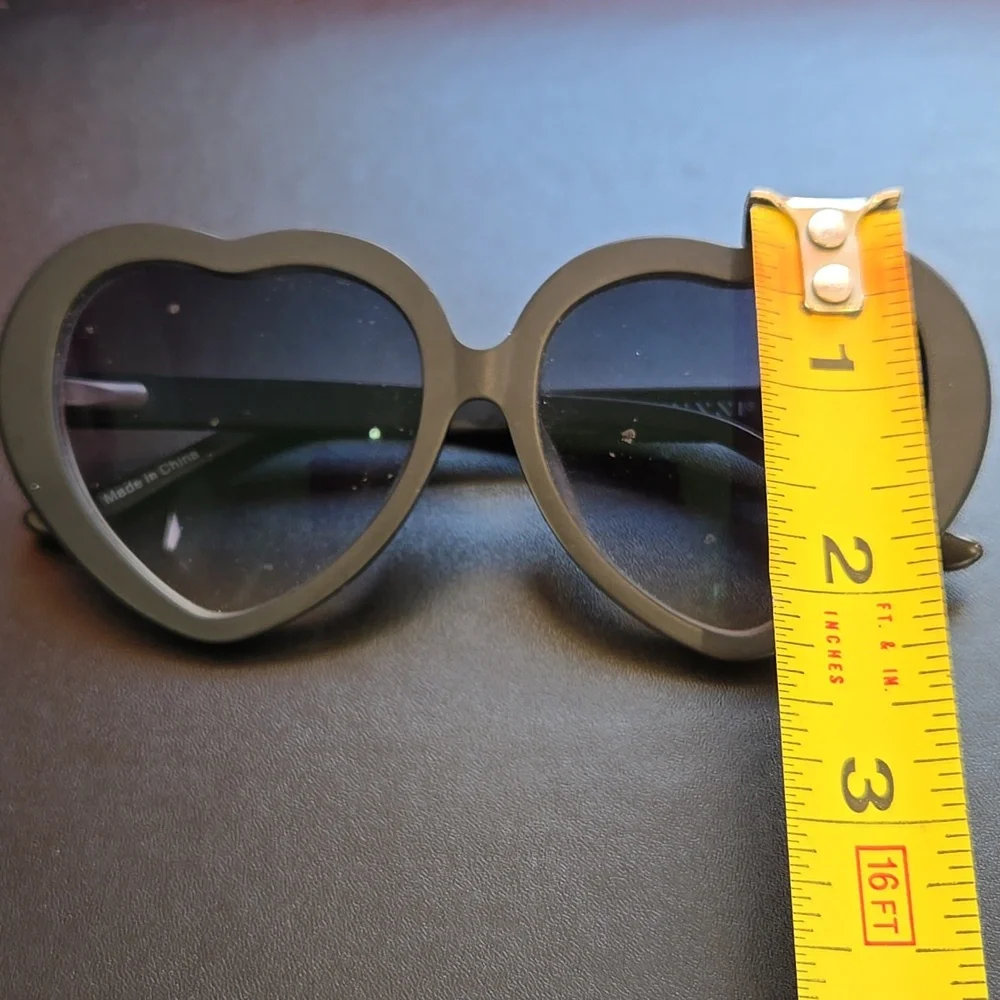 Heart-Shaped Black Perscription Sunglasses
